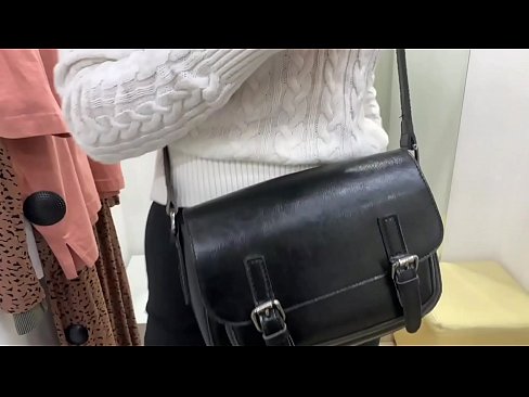 ❤️ Masturbarea în public a tinerei târfe FeralBerry cu un dildo în cabina de probă at porn ro.javarchive.top ❤